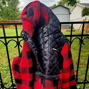 COLUMBIA, small, red/black shacket